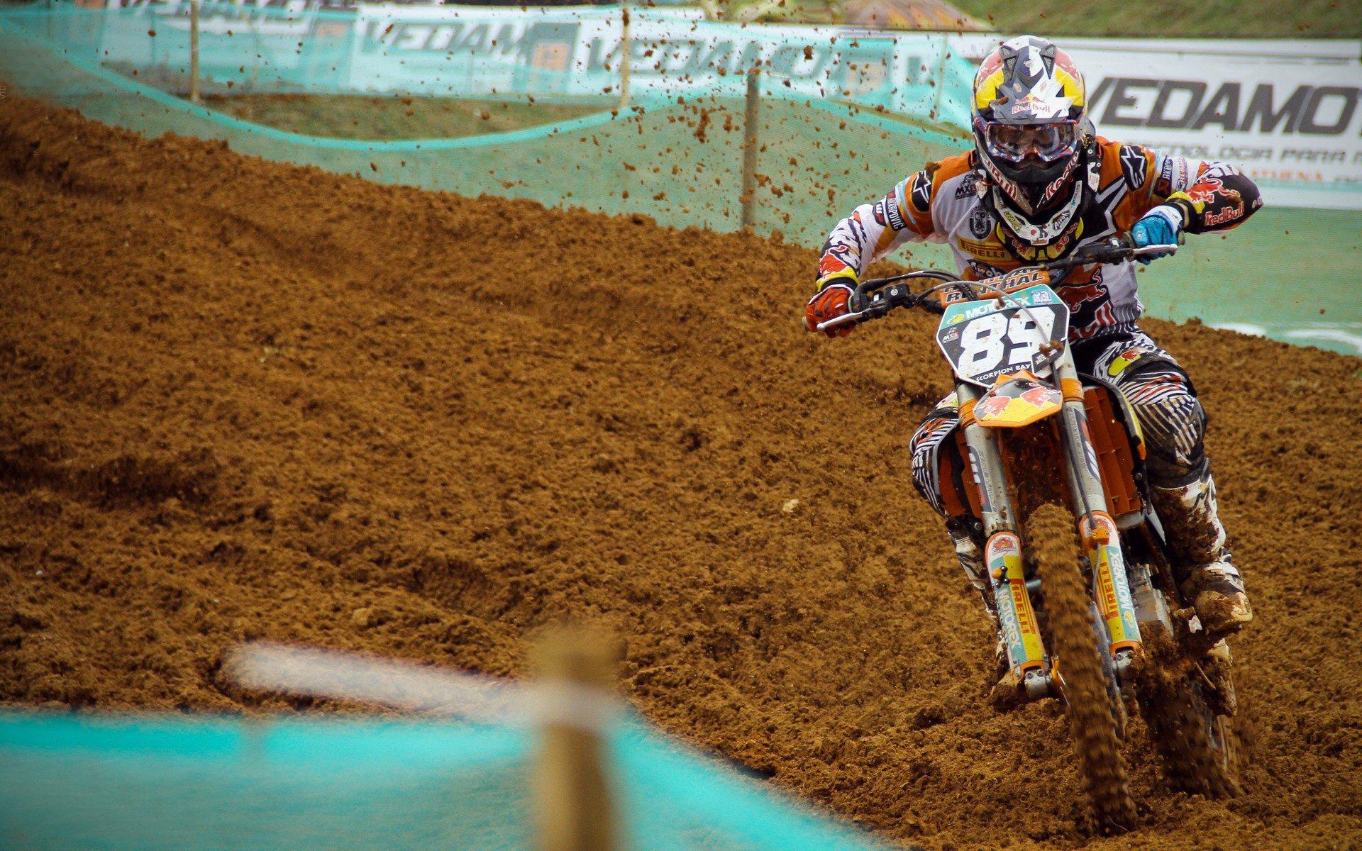 尤里奇，冲突已化解，团结铸就新生—亚特兰大更衣室风波后的强势